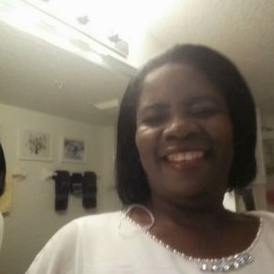 Meet your Posher, Fernande